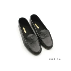 Mocasín plano negro con antifaz