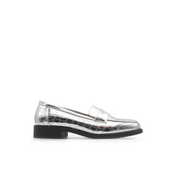 Mocasín talla grande plata