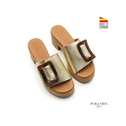 Mule dorado piel con hebilla carey