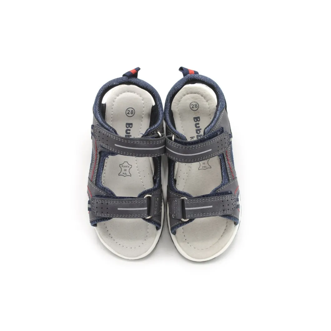 Sandalia azul marino estilo deportiva con velcros