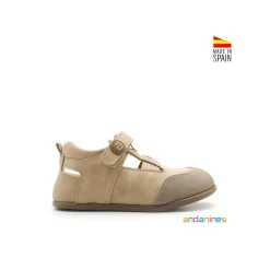 Sandalia baby cerrada beige