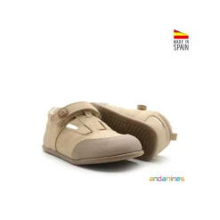Sandalia baby cerrada beige