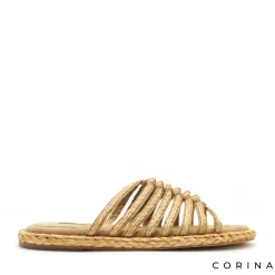 Sandalia beige con tiras de rafia
