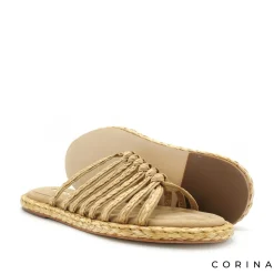 Sandalia beige con tiras de rafia