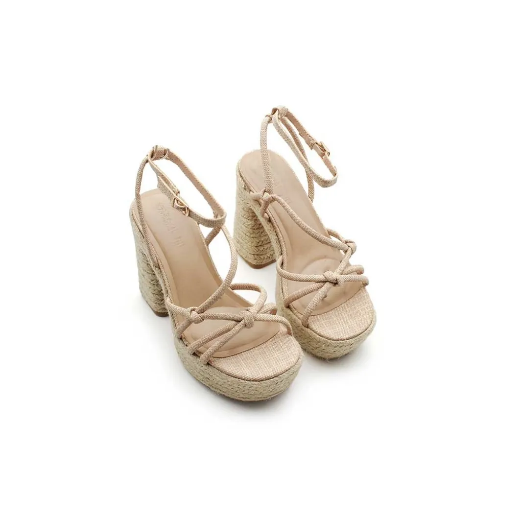 Sandalia beige tacón y plataforma