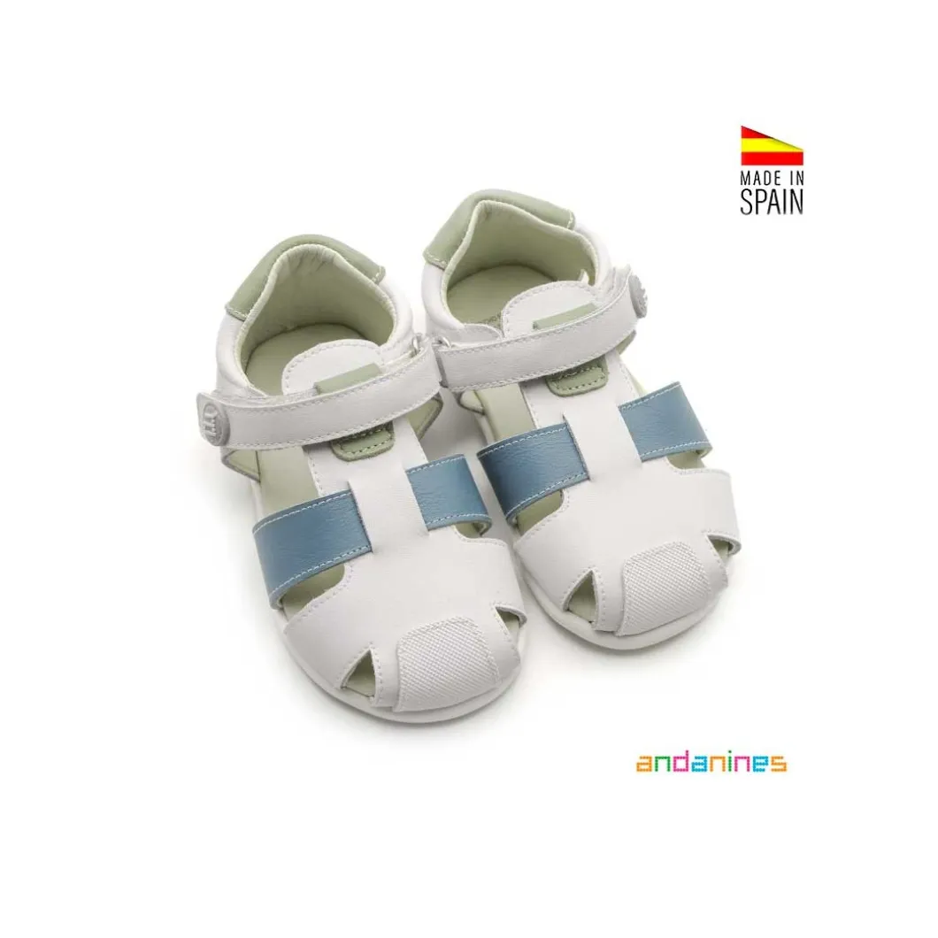 Sandalia blanca piel cerrada