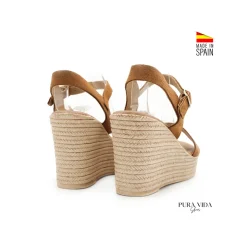 Sandalia camel cuña con plantilla de gel