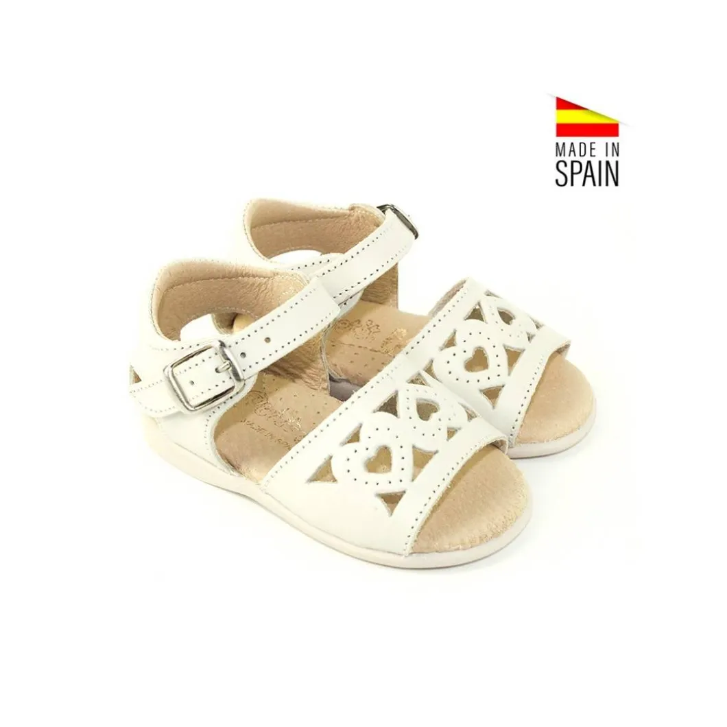 SANDALIA CORAZÓN 5014 BEIGE