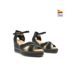 Sandalia cuña negra pespuntes