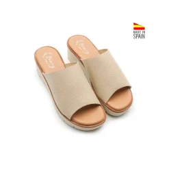 Sandalia de cuña destalonada beige
