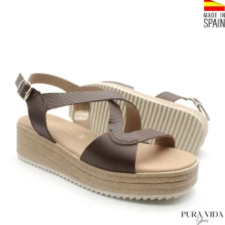 Sandalia de cuña marrón madeira