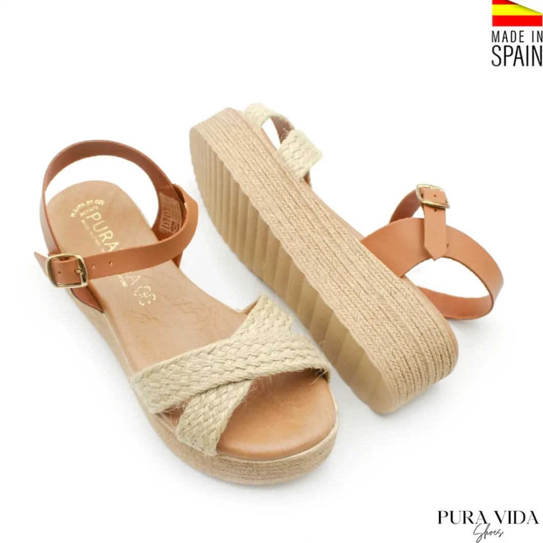 Sandalia de esparto y cuero con plataforma