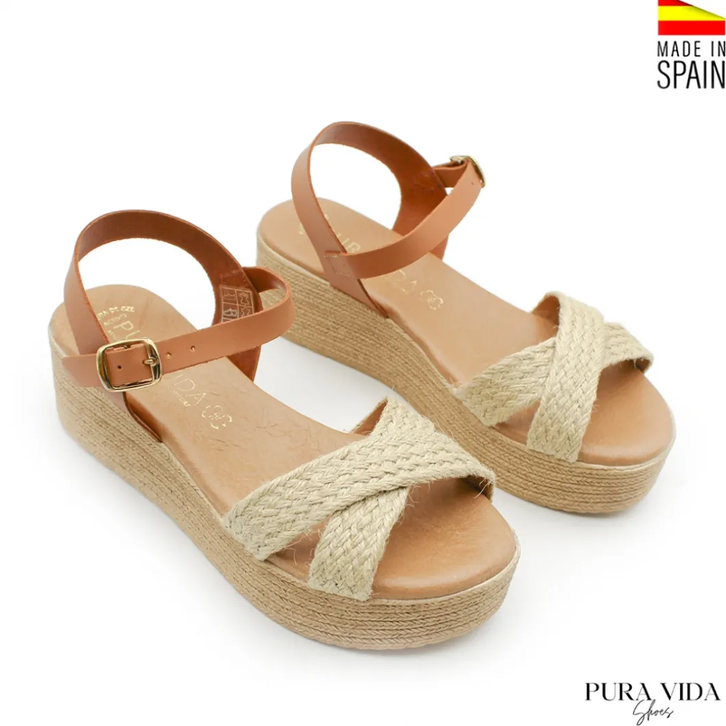 Sandalia de esparto y cuero con plataforma
