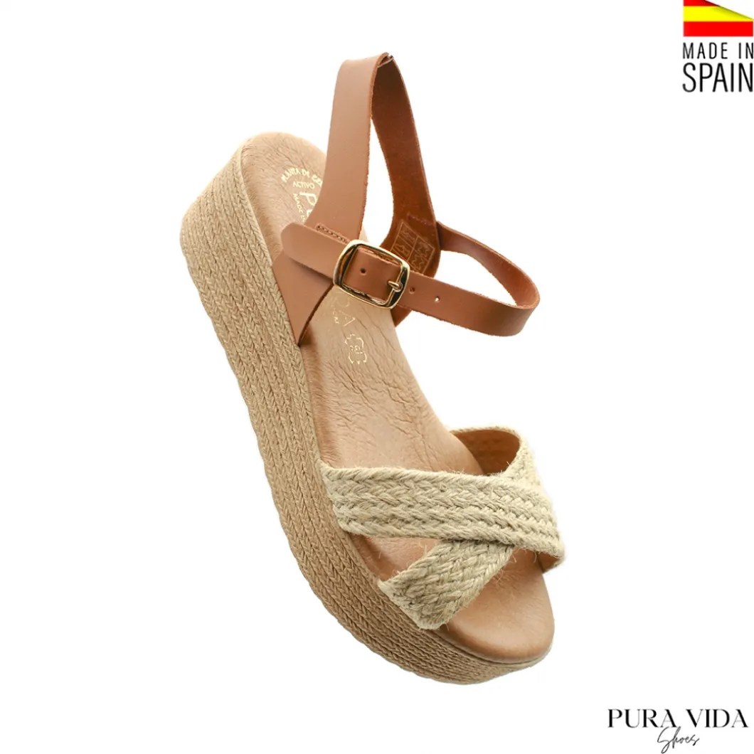 Sandalia de esparto y cuero con plataforma