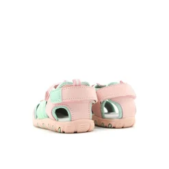 Sandalia deportiva rosa