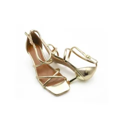 Sandalia dorada straps con tacón fino