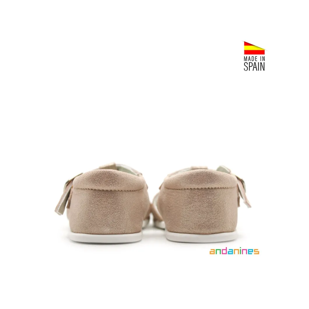 Sandalia infantil brillo champán