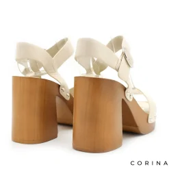 Sandalia M4410 beige con tacón y plataforma