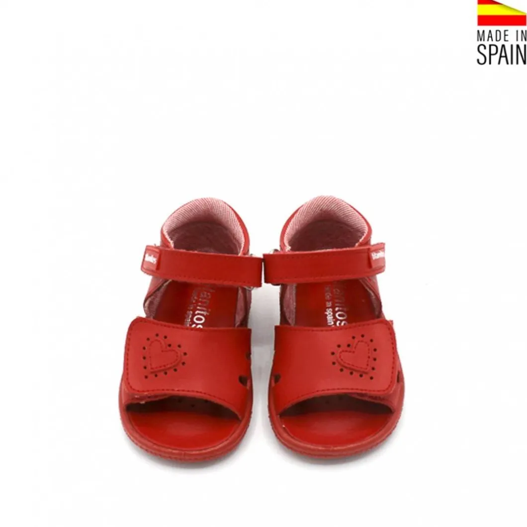 SANDALIA NIÑA VELCRO CORAZÓN ROJA
