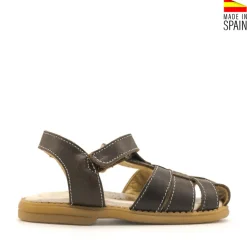 Sandalia piel marrón tipo cangrejera