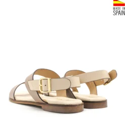 Sandalia plana beige con doble tira