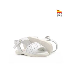 Sandalia troquelada piel blanca