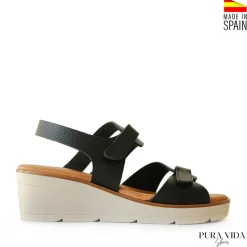 Sandalia velcros negra con cuña cómoda