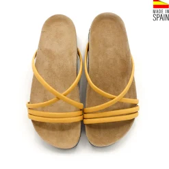 Sandalias tiras cruzadas amarillas