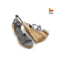 Sandalias tiras plata con cuña yute