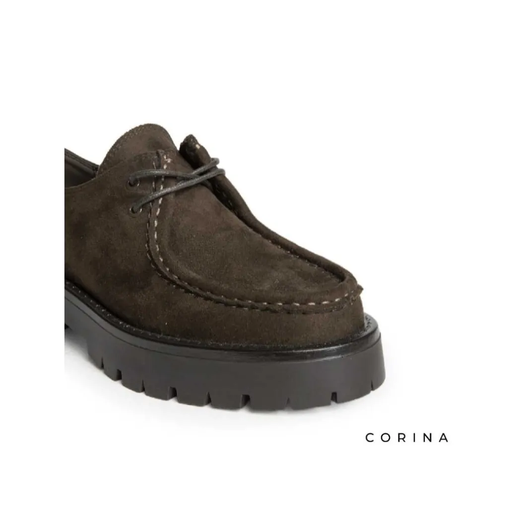 Wallabee marrón con plataforma