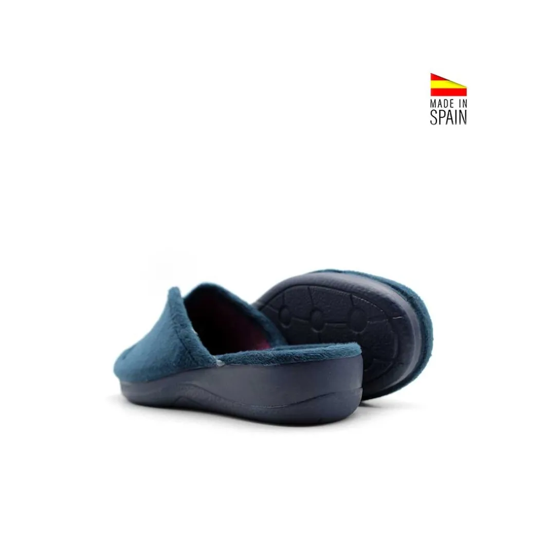 Zapatilla casa azul con cuña corazones