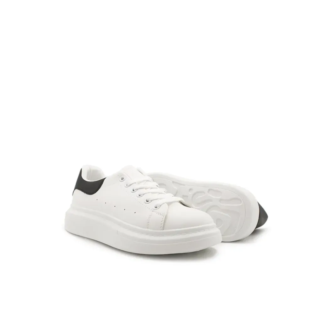 Zapatilla con plataforma en blanco y negro