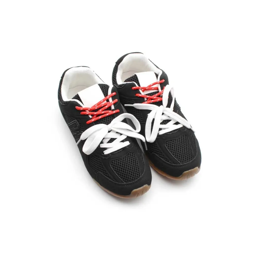 Zapatilla doble cordón negra