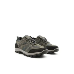 Zapatilla gris trekking trail