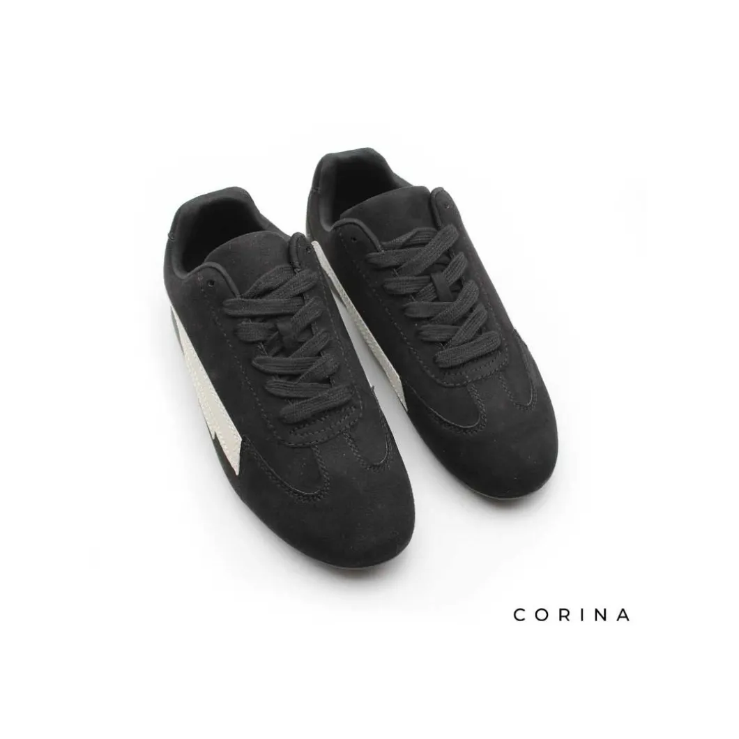 Zapatilla negra M5515