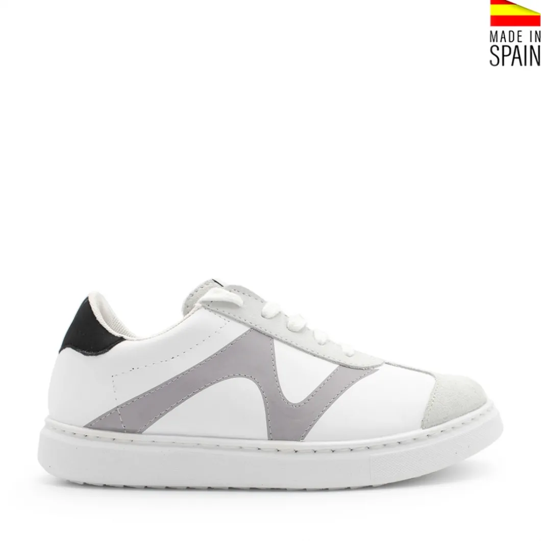 Zapatilla nomo piel gris