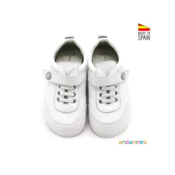 Zapatilla piel blanca respetuosa Andanines