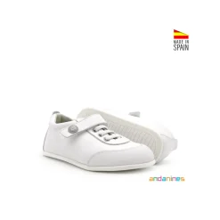Zapatilla piel blanca respetuosa Andanines