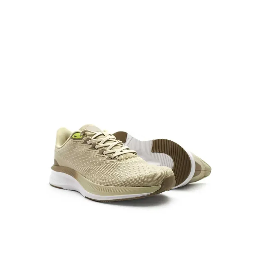 Zapatilla running beige doble memory