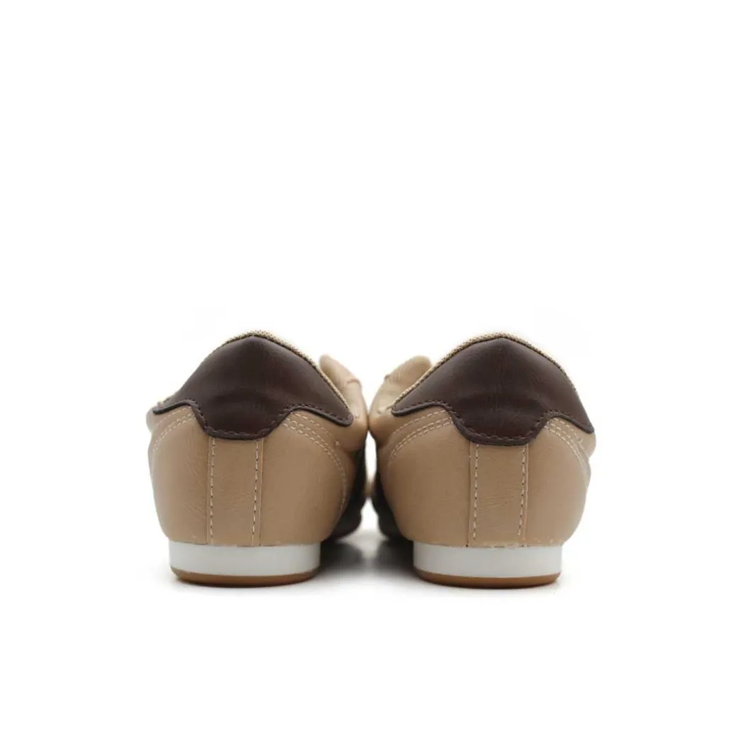 Zapatilla soccer beige