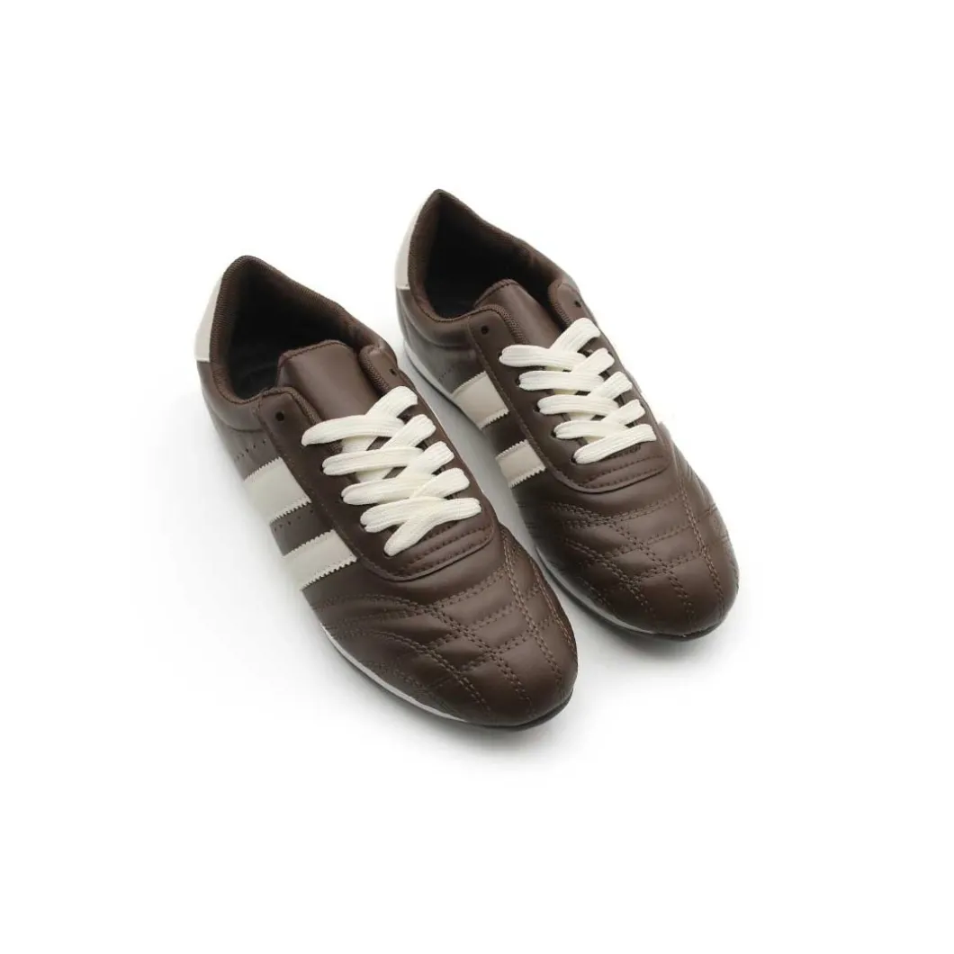 Zapatilla soccer marrón