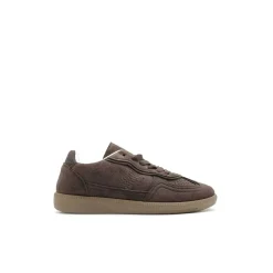 Zapatilla Street Suede marrón