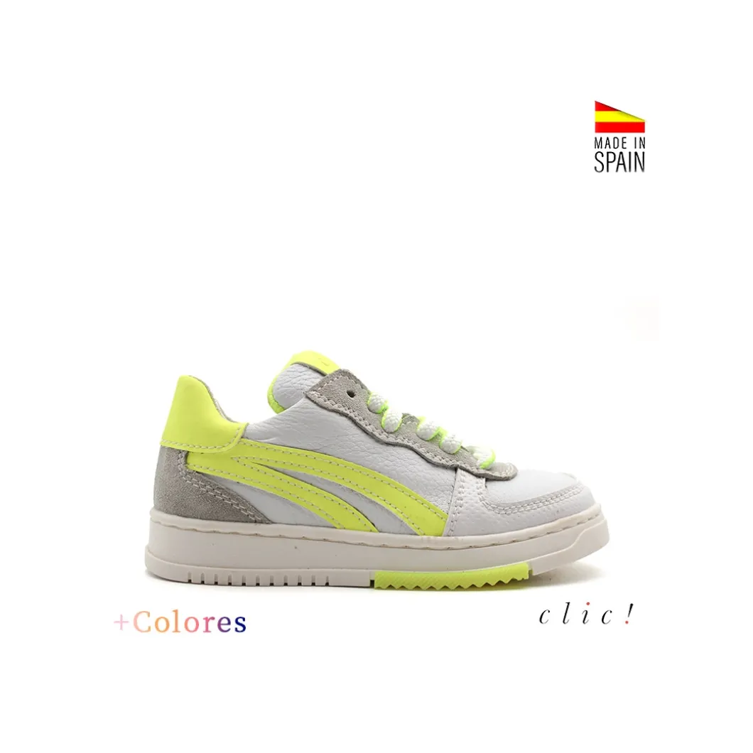 Zapatillas colores con cordones de Clic!