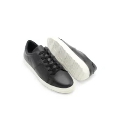 Zapatillas de piel negra