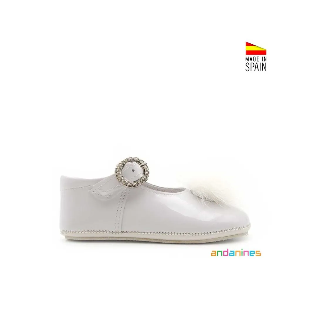 Zapatitos bebé blanco con suela blanda