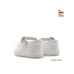 Zapatitos bebé blanco con suela blanda