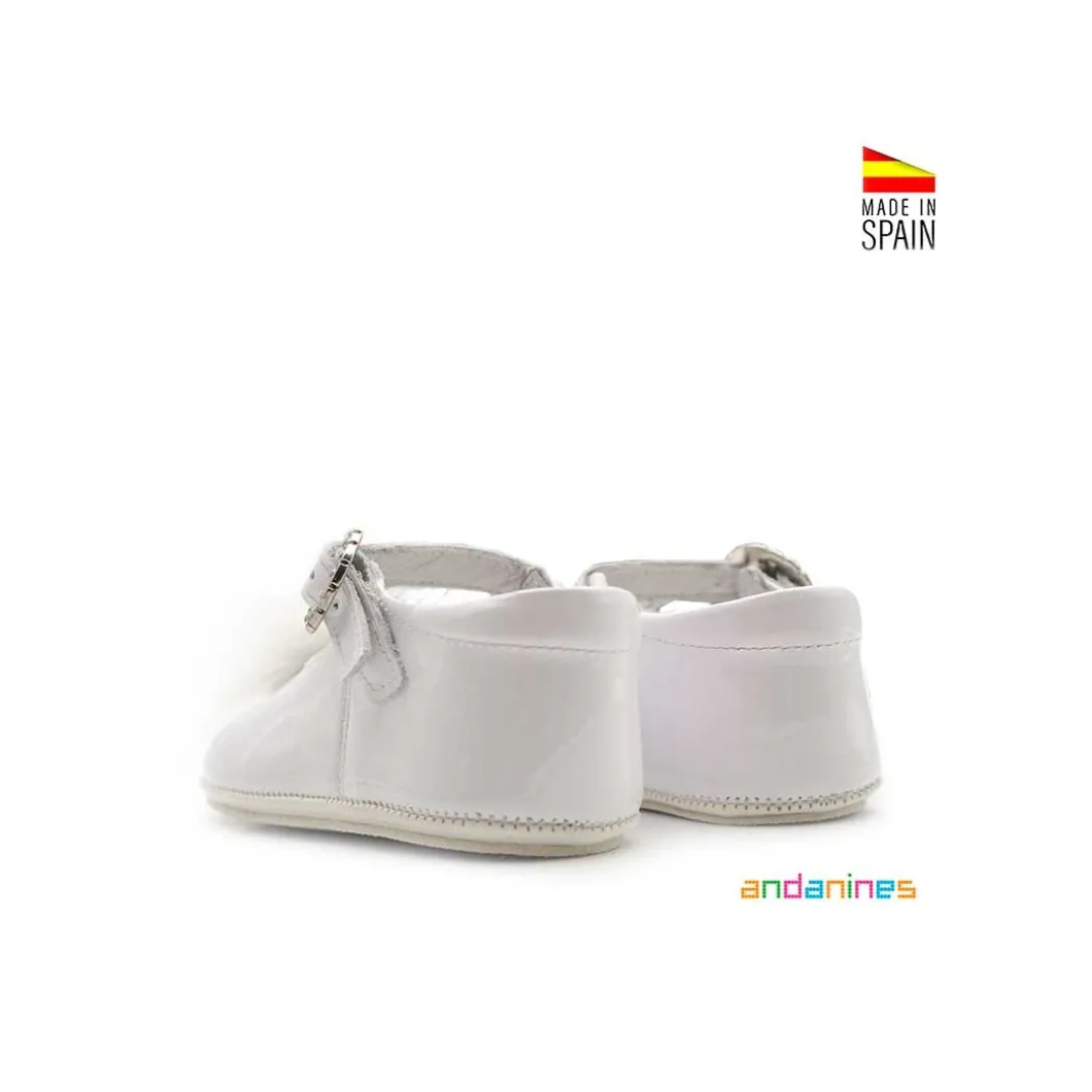 Zapatitos bebé blanco con suela blanda