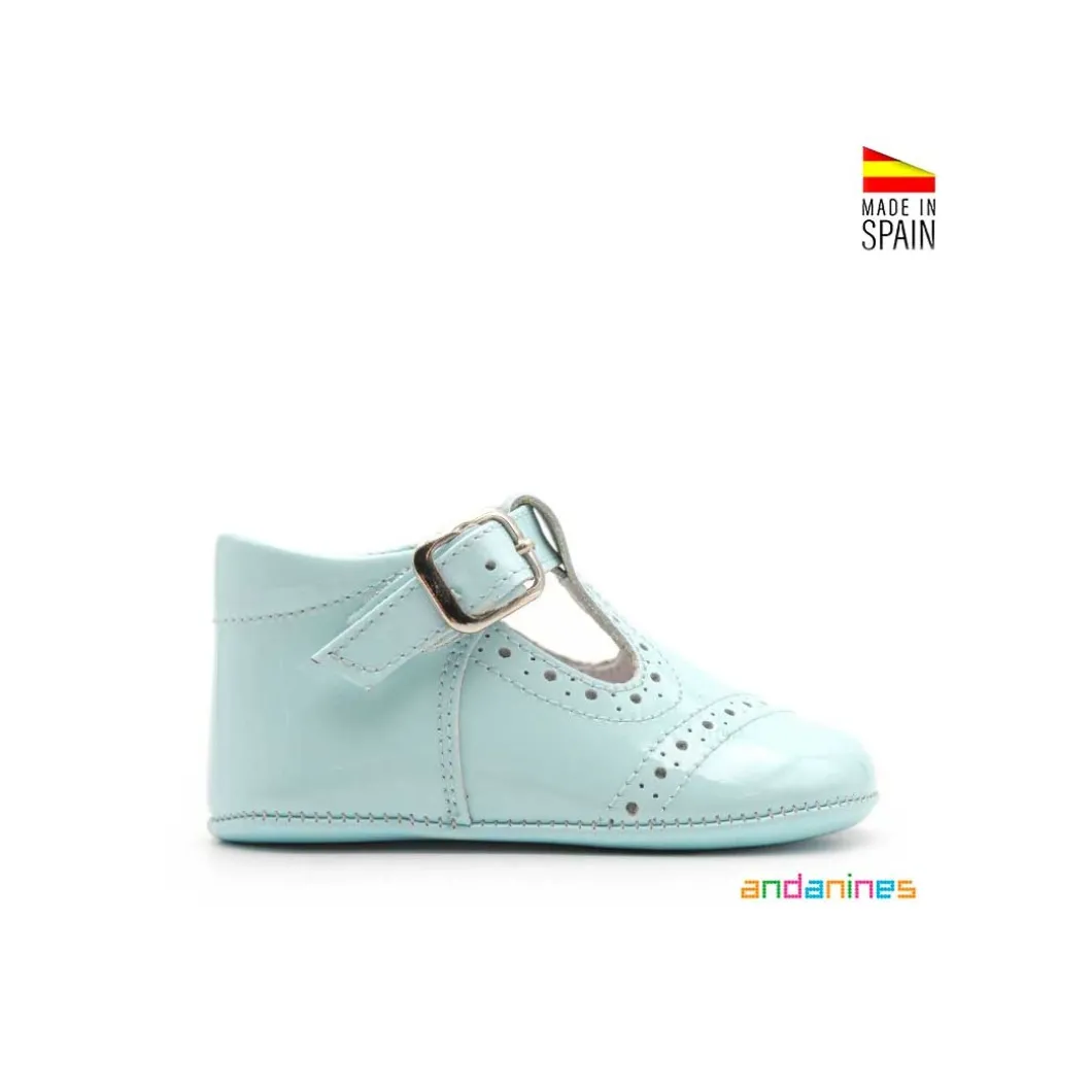Zapato azul estilo pepito charol