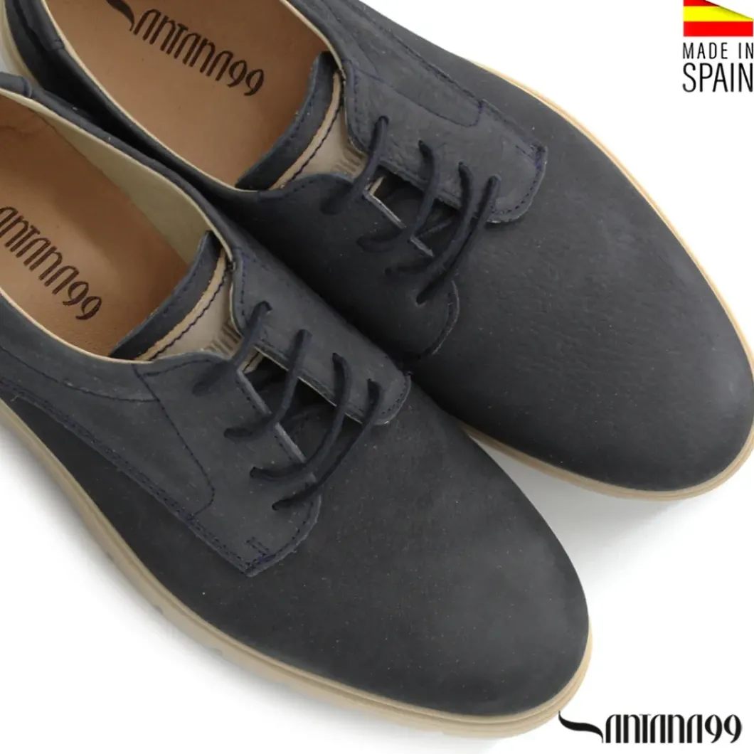 Zapato azul marino con cordones de piel nobuck