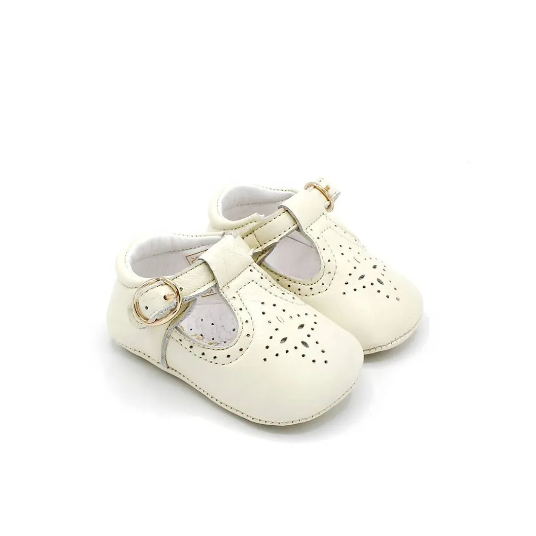 Zapato beige sin suela pepito A2945
